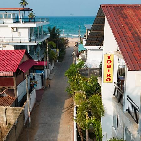 Hotel Tobiko Trincomalee Bagian luar foto